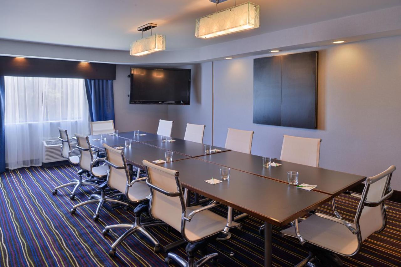 Holiday Inn Little Rock West - Chenal Pkwy, An Ihg Hotel Экстерьер фото